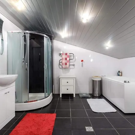 Duplex For 8 Апартаменты